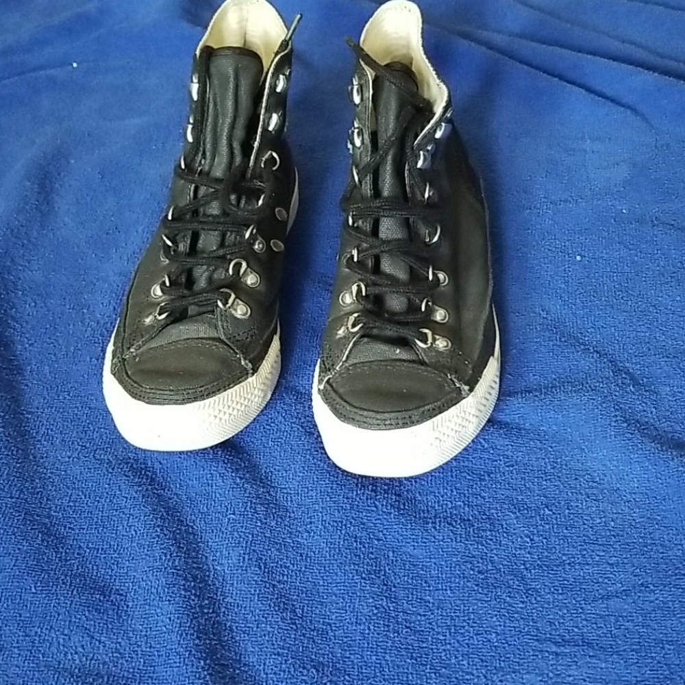 Black Converse high tops